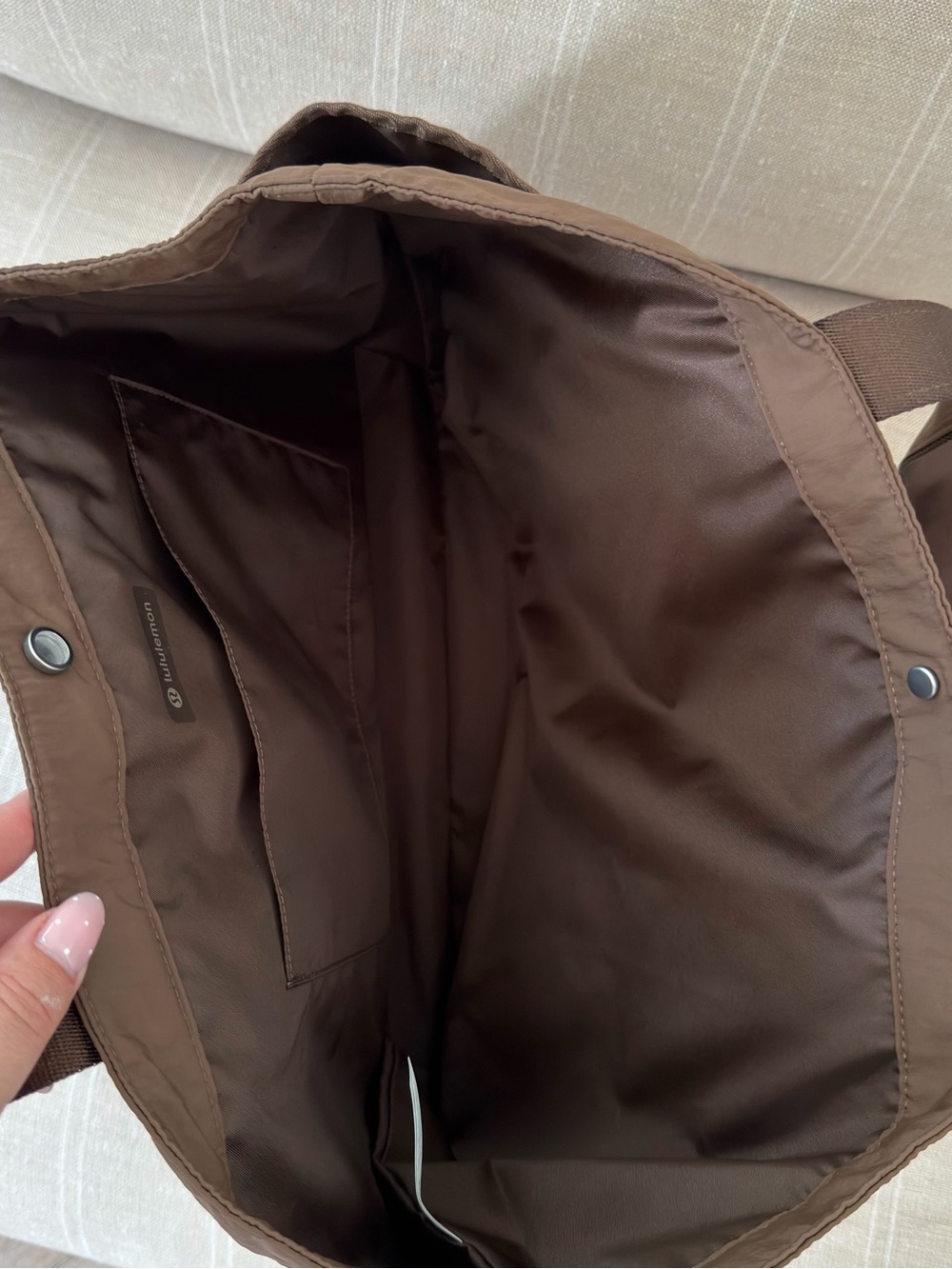 lululemon Daily Multi-Pocket Tote Bag 20L in Walnut Crunch - Picture 9 of 9